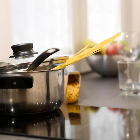 アパート Fram Termini Station ローマ